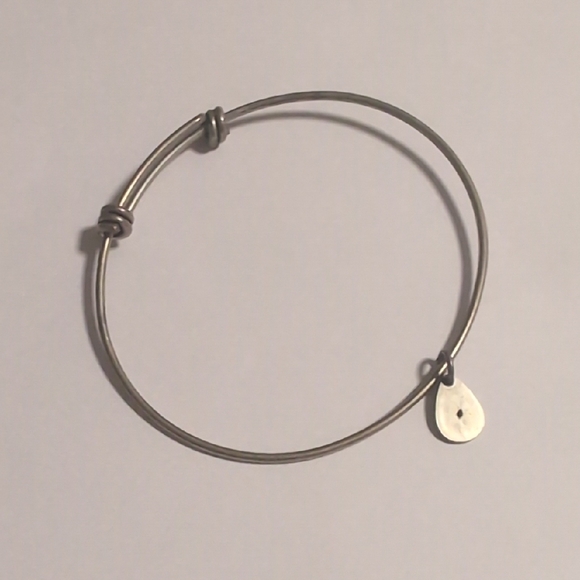 Bella Ryann Silver Expandable Charm Bracelet - Picture 4 of 4
